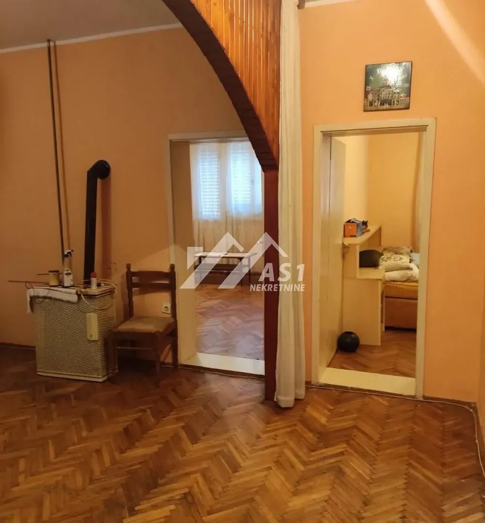Prodaja, kuća, 220m², Temerin, Novi Sad