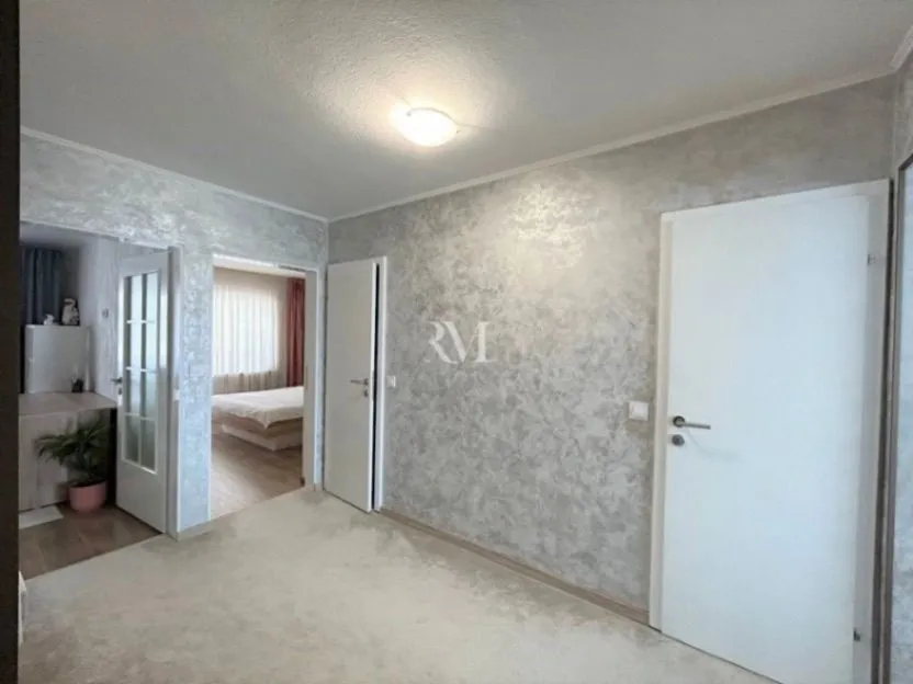 Prodaja, dvosoban stan, 61m², Centar, Tivat