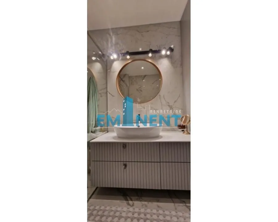 Prodaja, četvorosoban stan, 123m², Novi Beograd Blok 65, Novi Beograd Sve Podlokacije