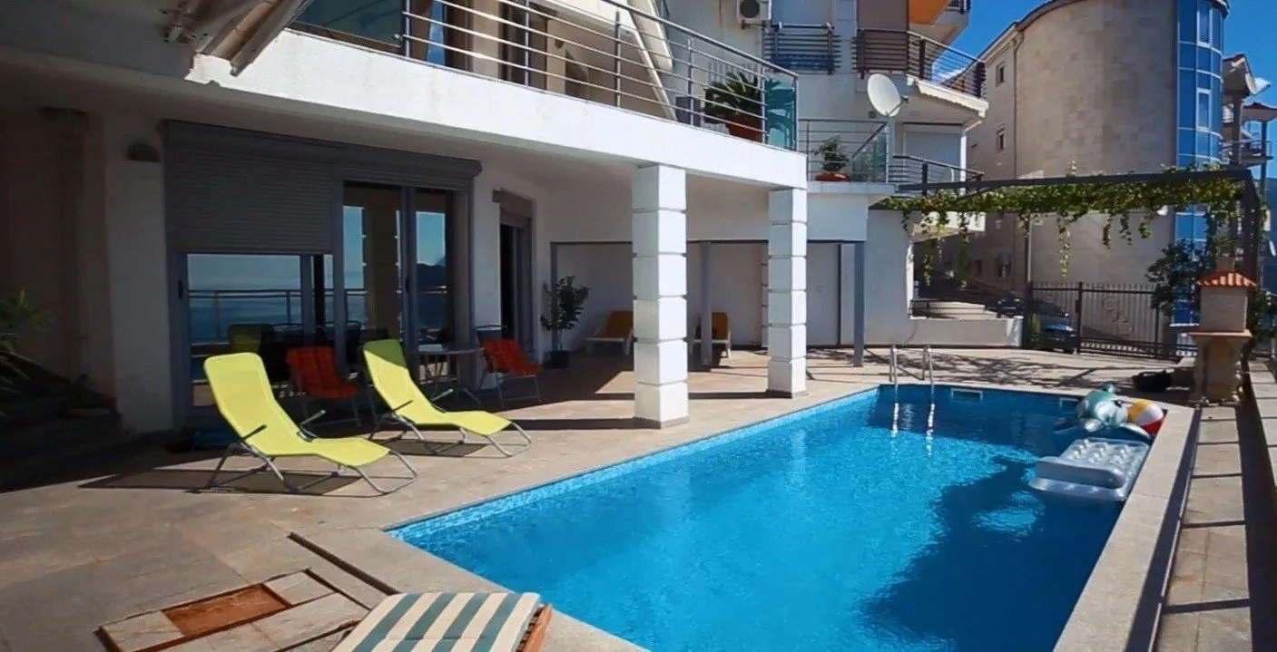 Sale, house, 220m², Gospoština, Budva