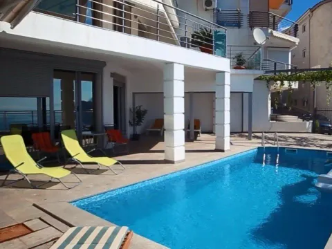 Sale, house, 220m², Gospoština, Budva - image 1