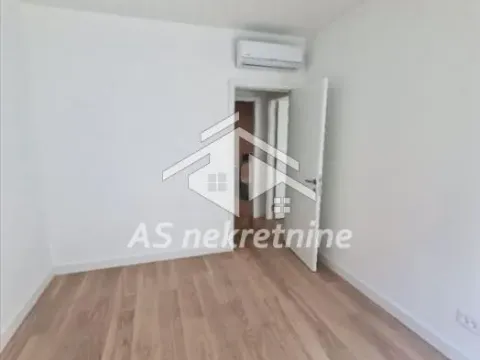 Rent, three bedroom apartment, 75m², Savski Venac, Beograd - image 10