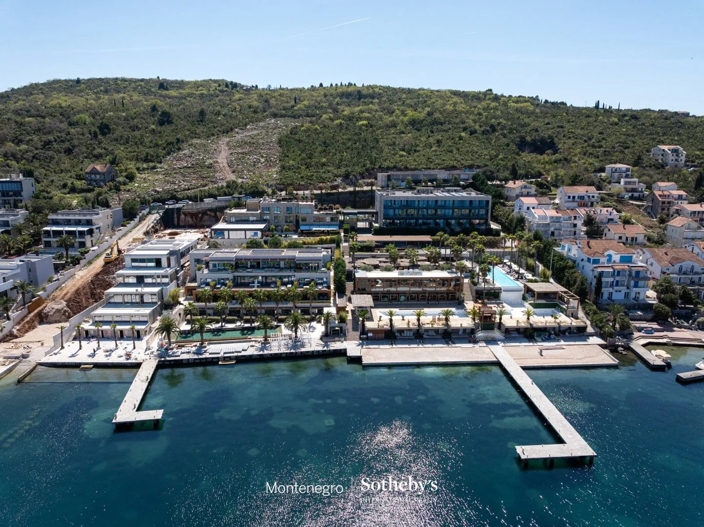 Prodaja, dvosoban stan, 300m², Đuraševići, Tivat