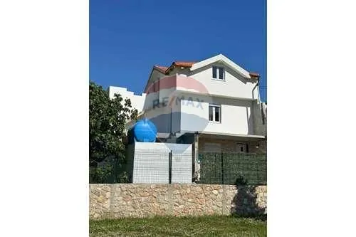 Sale, house, 190m², Centar, Bar