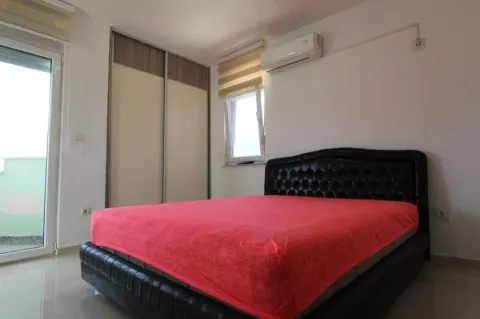 Izdavanje, dvosoban stan, 120m², Polje, Bar - image 3