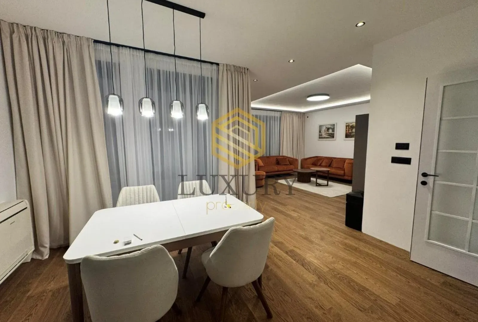 Prodaja, kuća, 180m², Gornja Gorica, Podgorica
