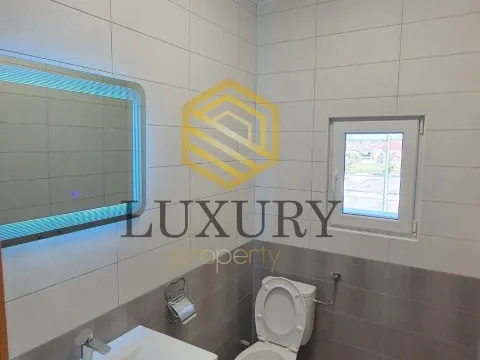 Rent, house, 212m², Zeta, Podgorica - image 3