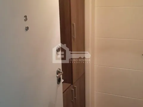 Rent, one bedroom apartment, 32m², Neimar, Vračar Sve Podlokacije - image 8