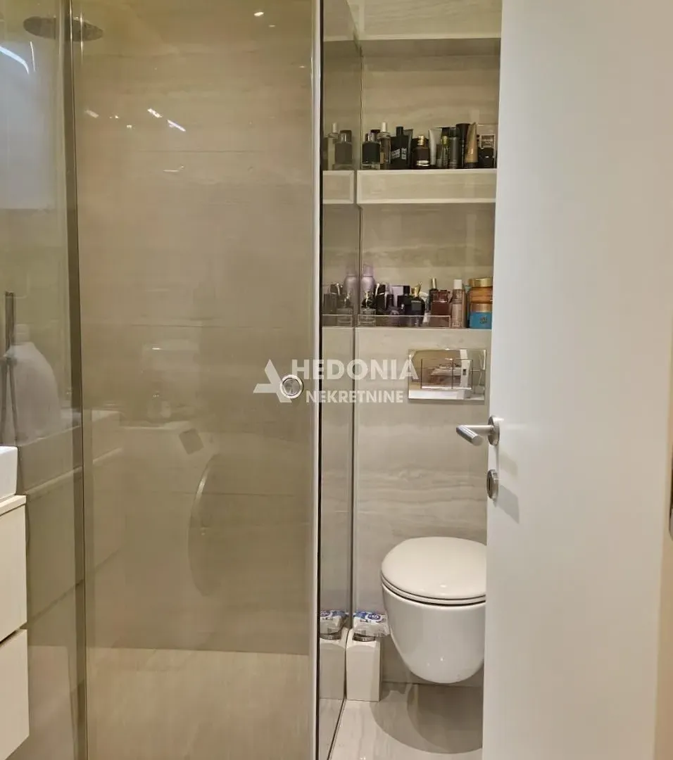 Rent, two bedroom apartment, 60m², Vračar Sve Podlokacije, Beograd