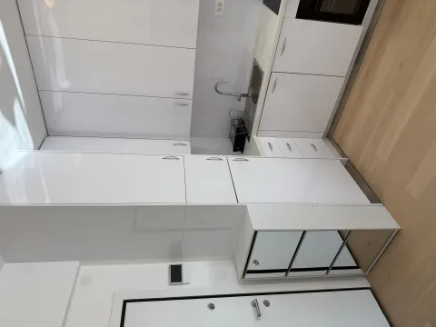 Izdavanje, jednosoban stan, 40m², Bečići, Budva - image 3