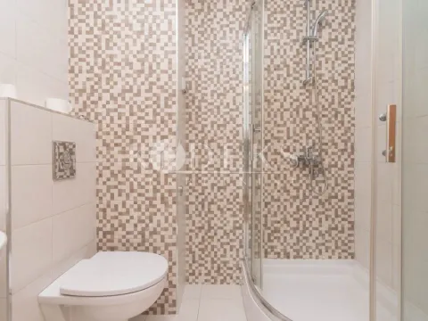 Izdavanje, jednosoban stan, 43m², City Kvart, Podgorica - image 9