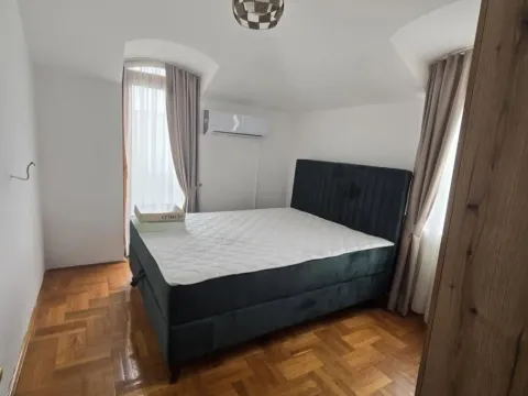 Izdavanje, kuća, 280m², Zabjelo, Podgorica - image 6