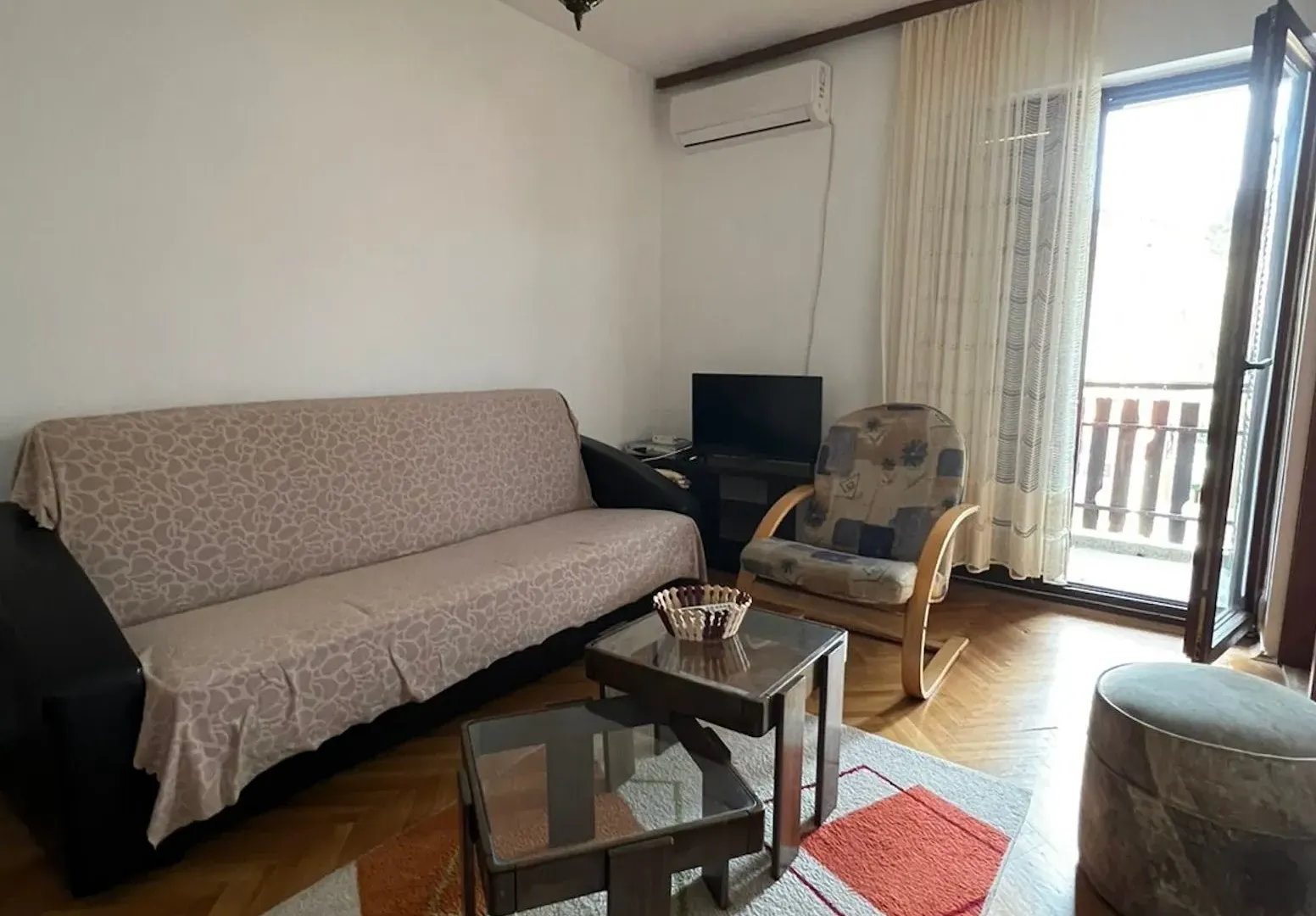 Prodaja, stan, 57m², Cetinje, Crna Gora