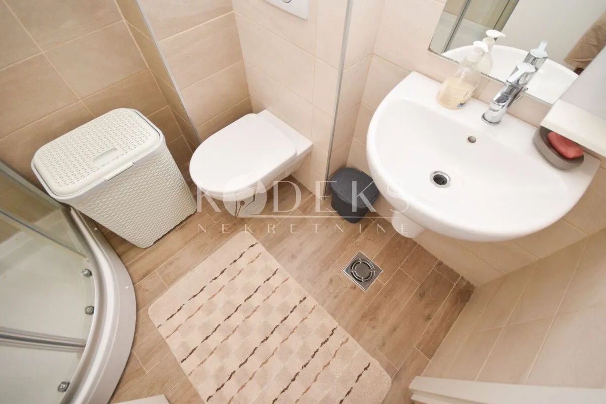 Rent, one bedroom apartment, 42m², City Kej, Podgorica