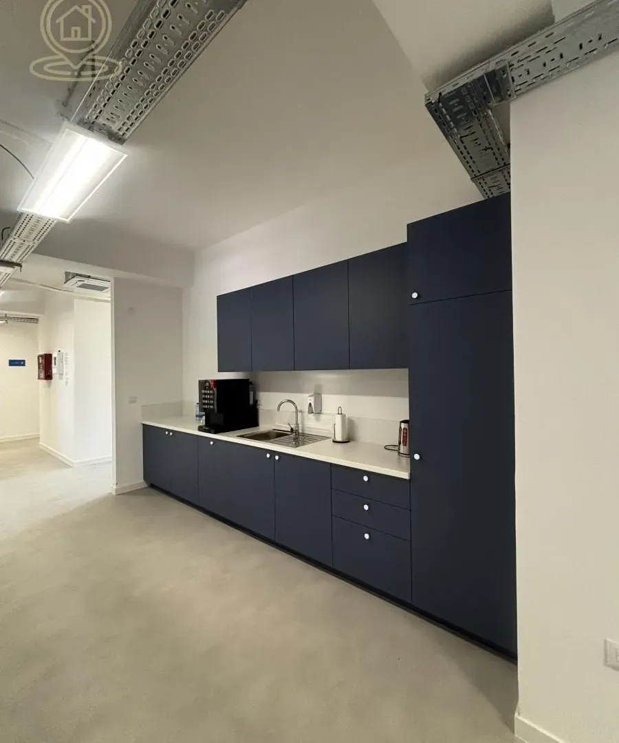 Rent, office space, 28m², Palilula, Niš