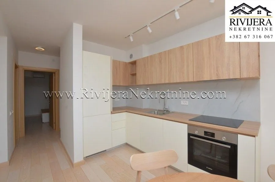 Prodaja, dvosoban stan, 85m², Igalo, Herceg Novi