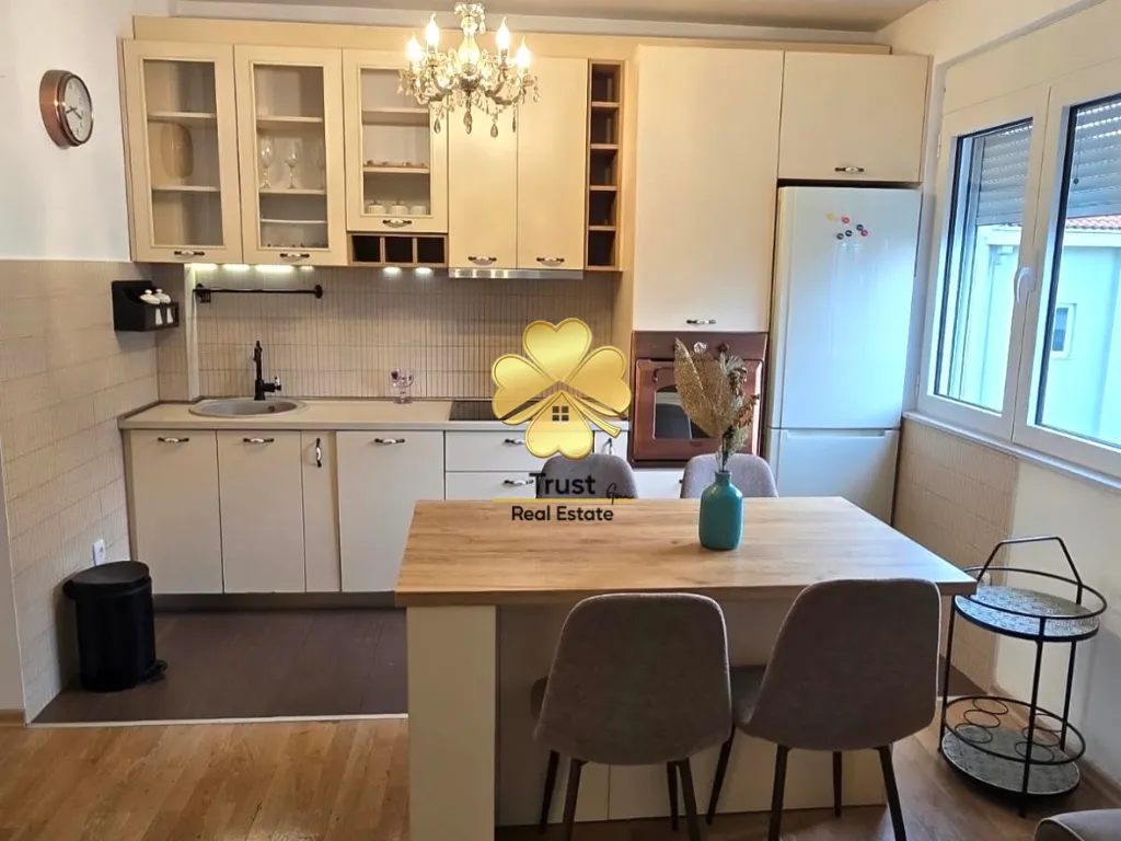Prodaja, jednosoban stan, 43m², Momišići, Podgorica