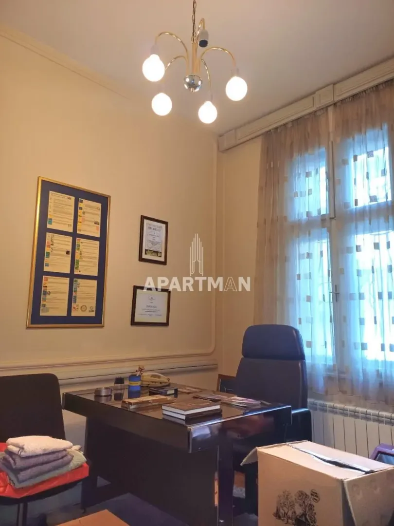 Sale, three bedroom apartment, 90m², Stari Grad, Beograd