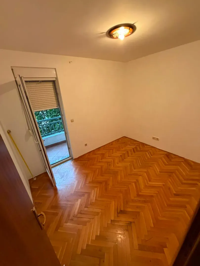 Prodaja, trosoban stan, 87m², Blok 9, Podgorica
