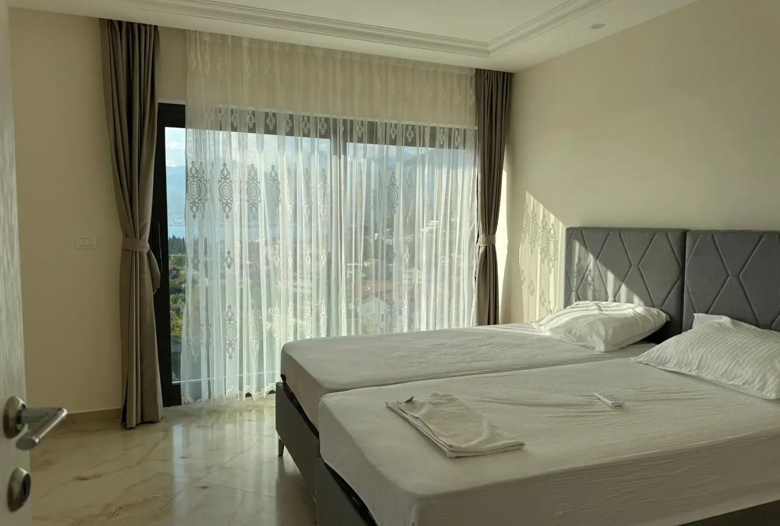 Rent, house, 345m², Seljanovo, Tivat