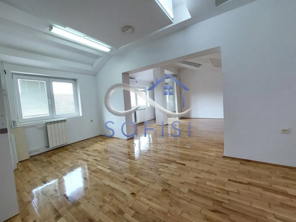 Rent, office space, 216m², Centar, Novi Sad