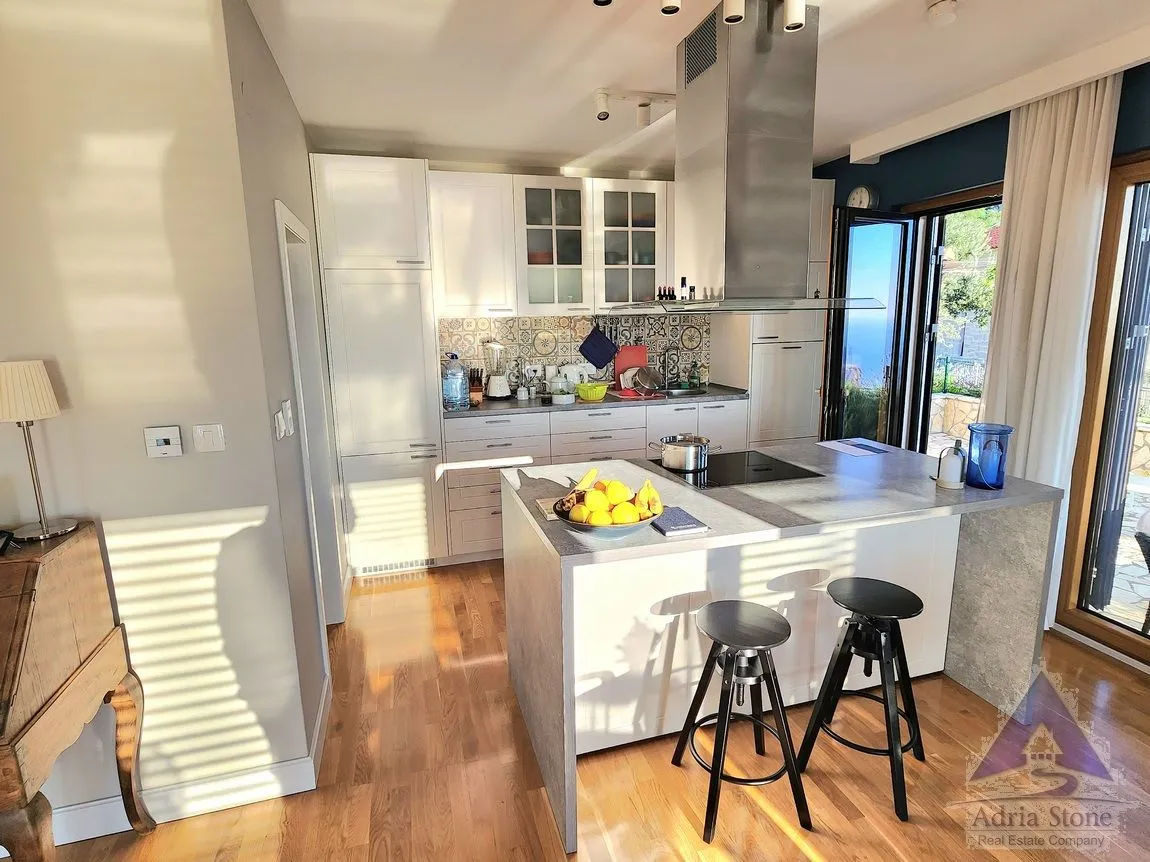 Sale, house, 183m², Tudorovići, Budva