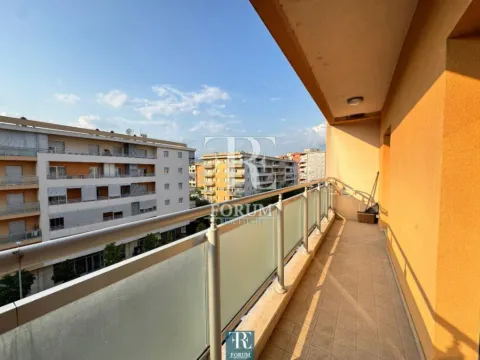 Izdavanje, jednosoban stan, 52m², City Kvart, Podgorica - image 11