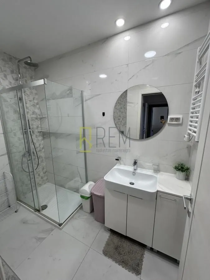 Izdavanje, jednosoban stan, 49m², Podgorica, Crna Gora