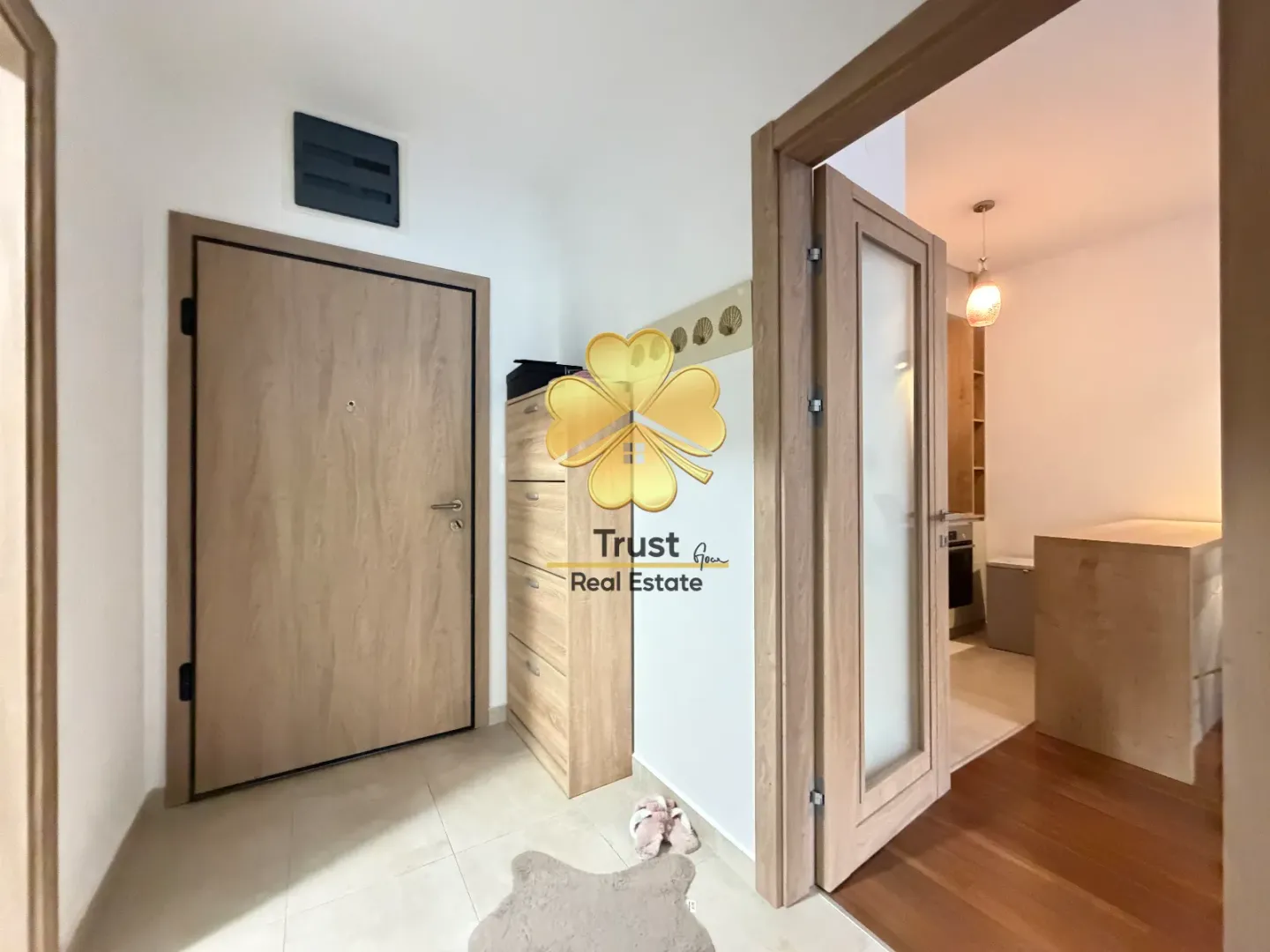 Izdavanje, jednosoban stan, 50m², Master Kvart, Podgorica