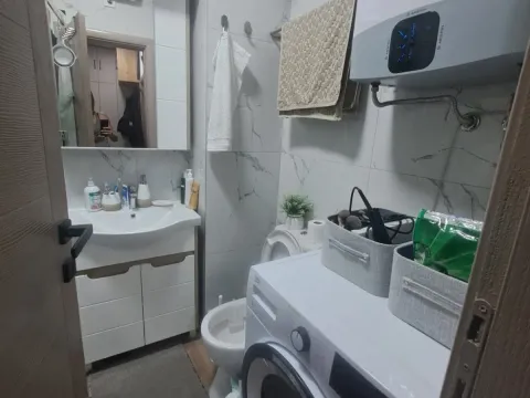 Prodaja, jednosoban stan, 40m², Stari Aerodrom, Podgorica - image 10