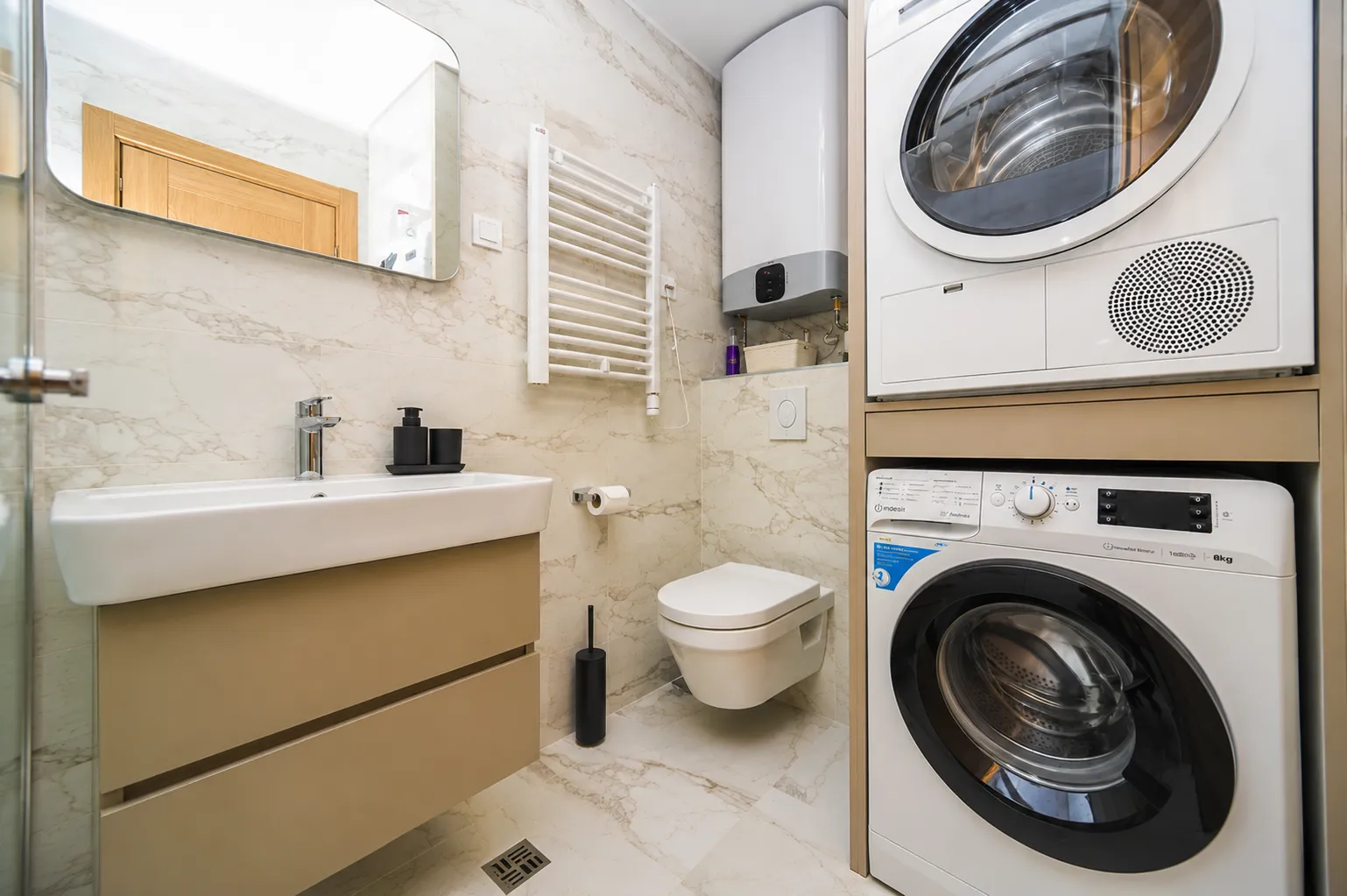 Izdavanje, jednosoban stan, 46m², New City, Podgorica