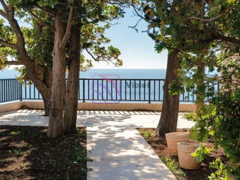 Prodaja, kuća, 580m², Reževići, Budva - image 2