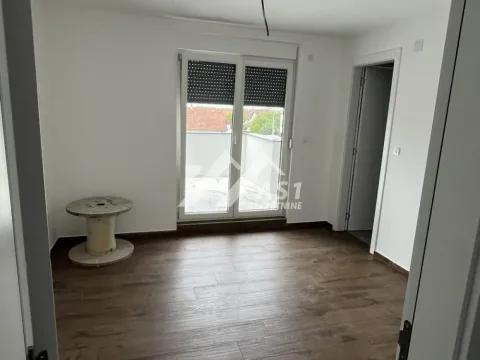 Izdavanje, poslovni prostor, 152m², Veternik, Novi Sad Sve Podlokacije - image 3