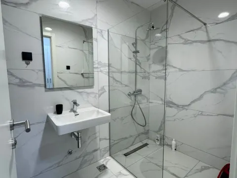 Rent, one bedroom apartment, 53m², 1 maj, Podgorica - image 11