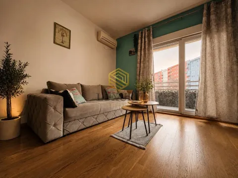 Izdavanje, garsonjera, 30m², City Kvart, Podgorica - image 1