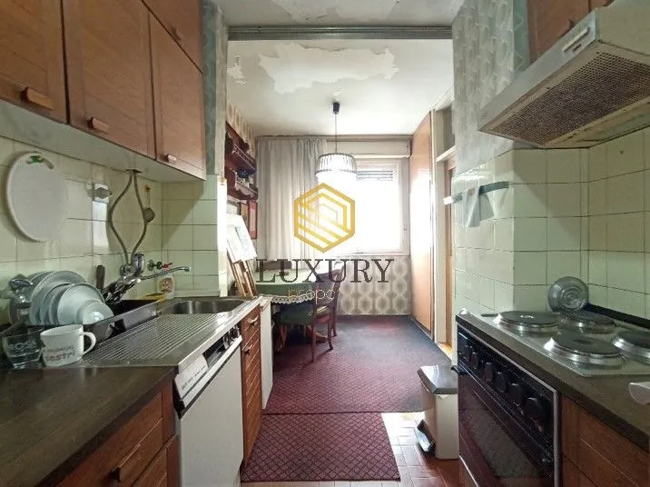 Prodaja, dvosoban stan, 75m², Centar, Podgorica