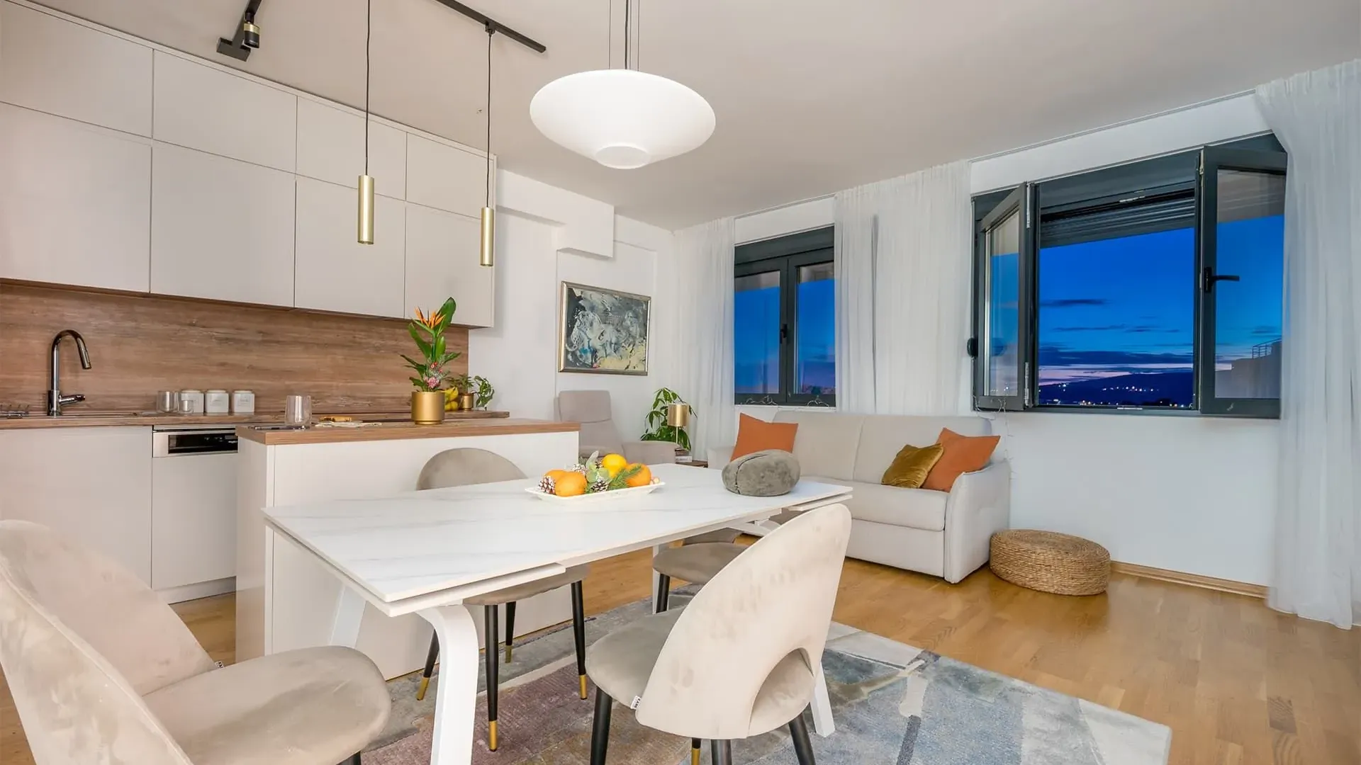 Prodaja, dvosoban stan, 63m², Pod Kuk, Tivat