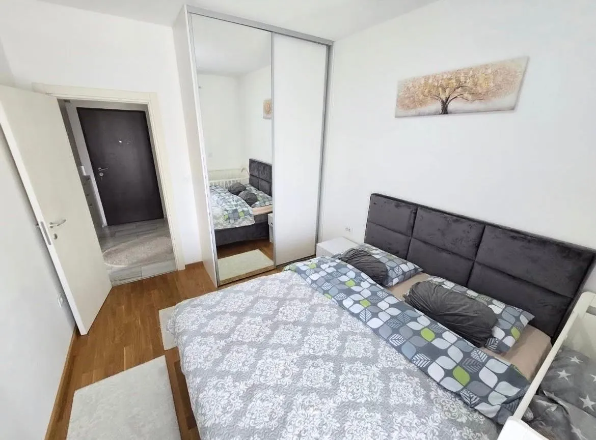 Prodaja, jednosoban stan, 46m², Stari Aerodrom, Podgorica