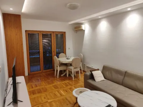 Rent, two bedroom apartment, 65m², Preko Morače, Podgorica - image 1