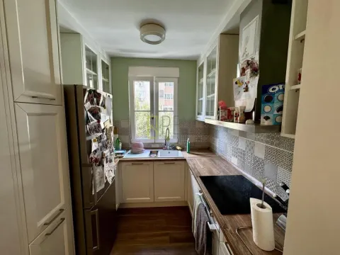 Prodaja, trosoban stan, 130m², Centar, Podgorica - image 2