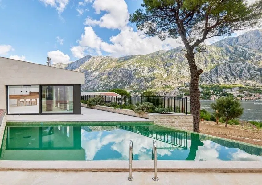 Prodaja, kuća, 479m², Prčanj, Kotor