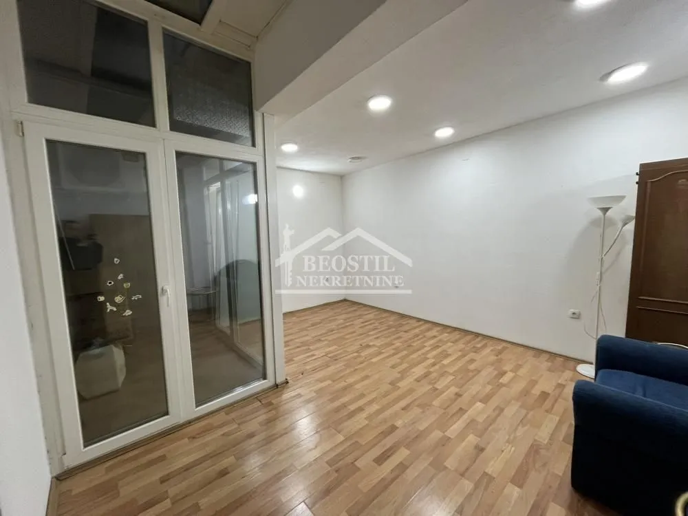 Prodaja, dvosoban stan, 23m², Centar, Smederevo