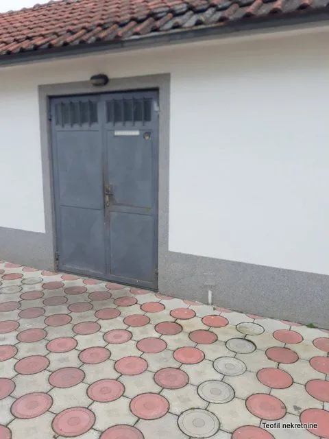 Sale, office space, 480m², Stara Pazova, Srbija
