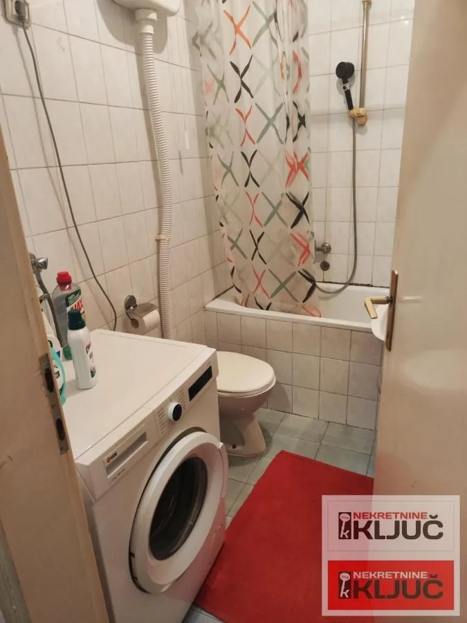 Izdavanje, jednosoban stan, 34m², Grbavica, Novi Sad Sve Podlokacije