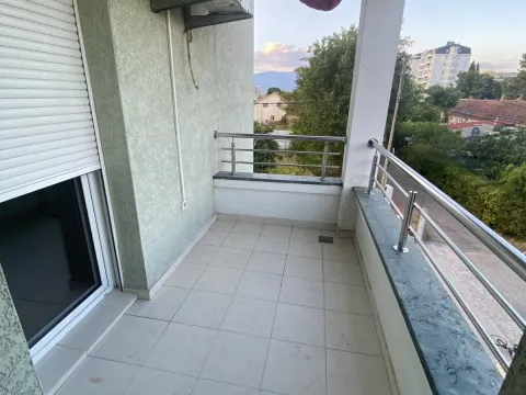 Rent, two bedroom apartment, 69m², Ljubović, Podgorica - image 9