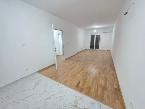 Prodaja, jednosoban stan, 57m², Zagorič, Podgorica - image 3