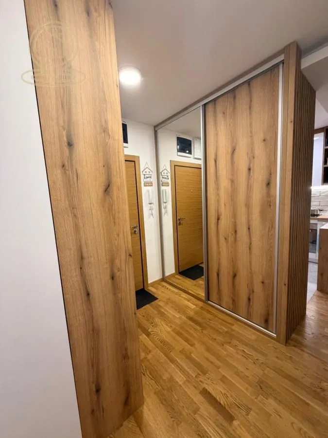Prodaja, dvosoban stan, 68m², Detelinara, Novi Sad Sve Podlokacije