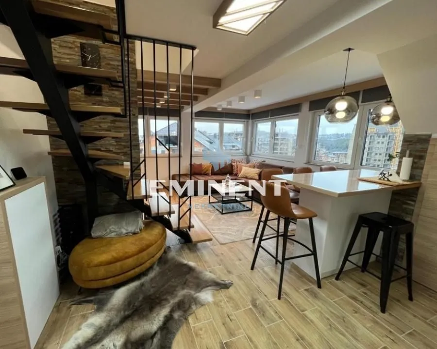 Prodaja, trosoban stan, 59m², Centar, Zlatibor