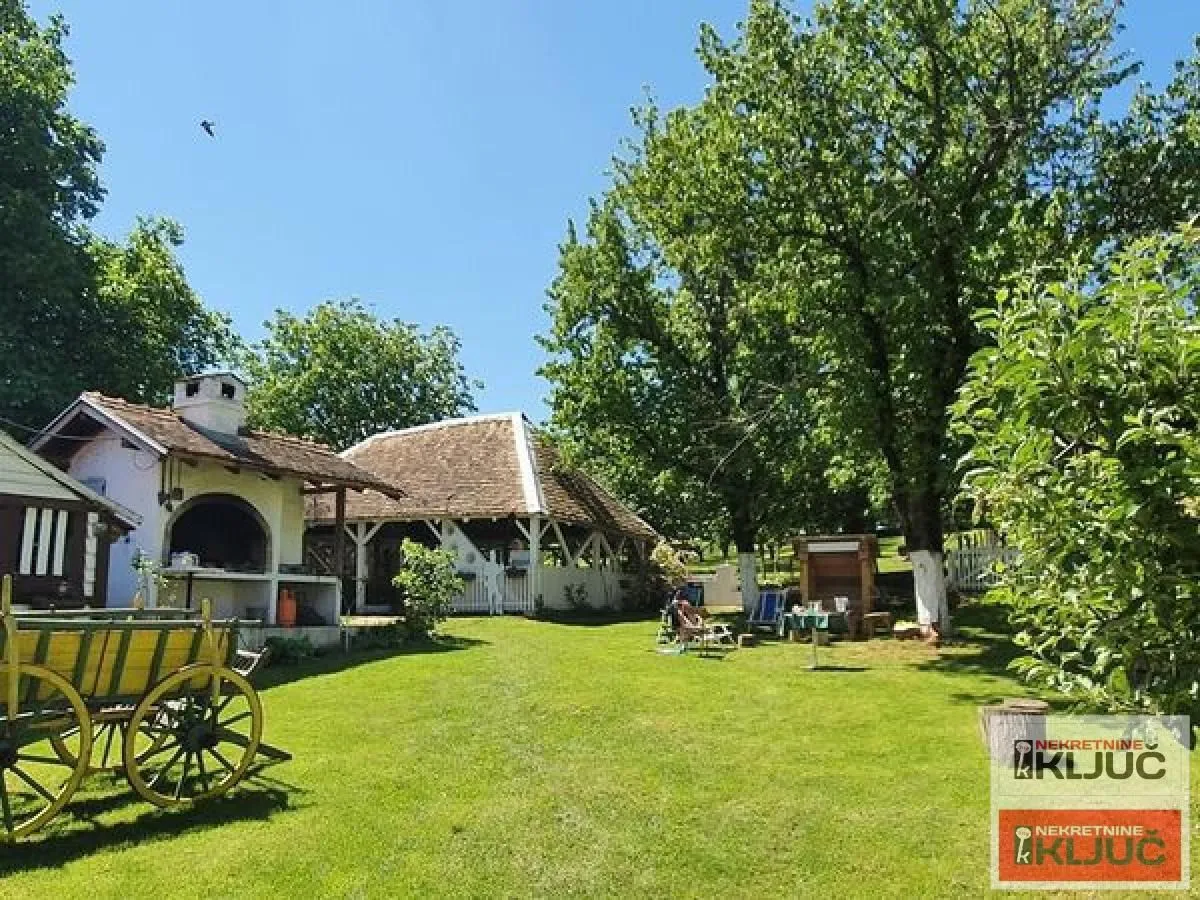 Sale, house, 334m², Čerević, Beočin