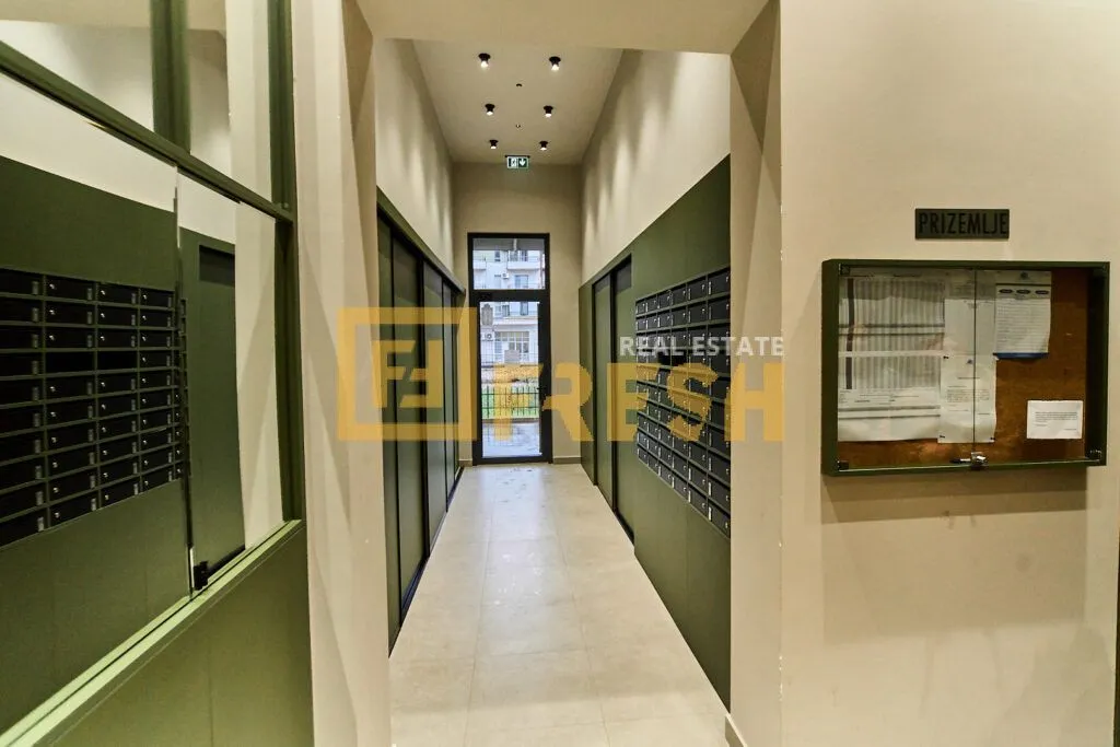 Prodaja, dvosoban stan, 63m², Krivi Most, Podgorica